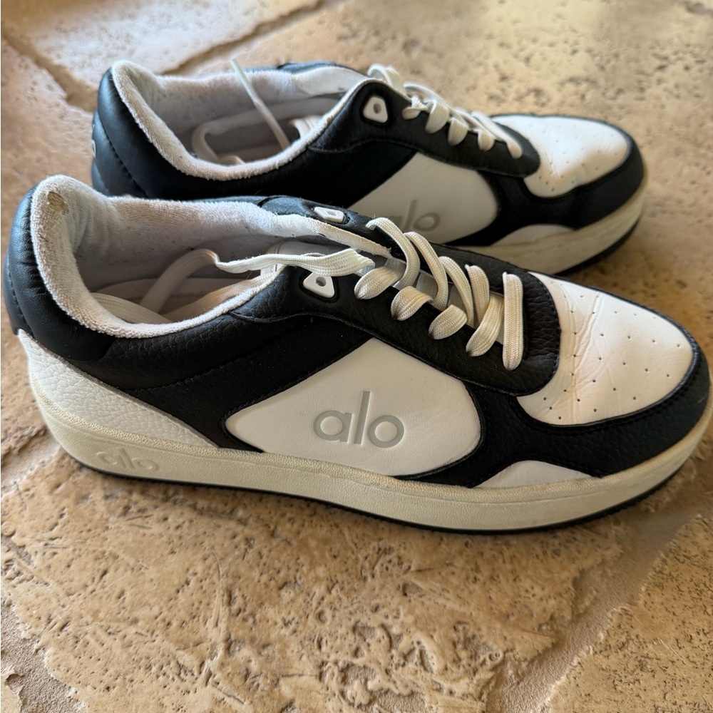 ALO Sneakers